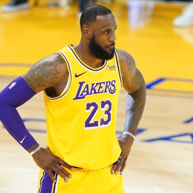 1626452831551029289.jpg lebron-james-1.jpg